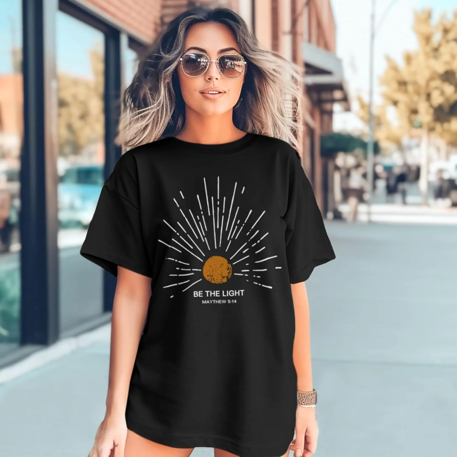 Christian Be The Light Shirts for Women Bible Verse Shirts Jesus Religious Faith Tshirts Oversized Graphic Tees Tops