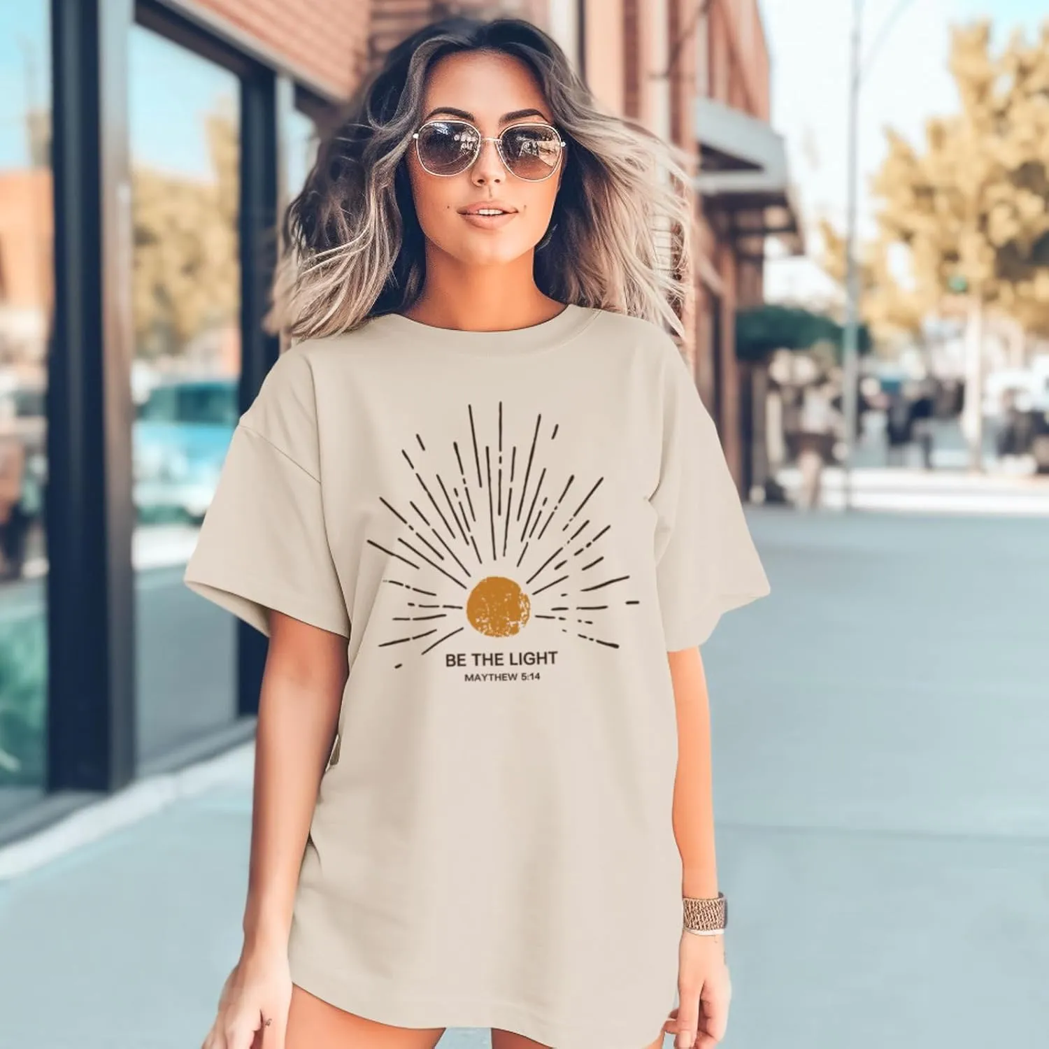 Christian Be The Light Shirts for Women Bible Verse Shirts Jesus Religious Faith Tshirts Oversized Graphic Tees Tops