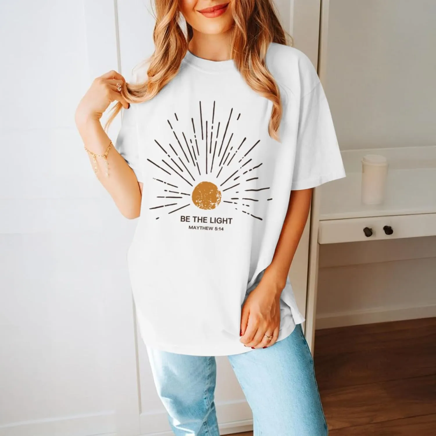 Christian Be The Light Shirts for Women Bible Verse Shirts Jesus Religious Faith Tshirts Oversized Graphic Tees Tops