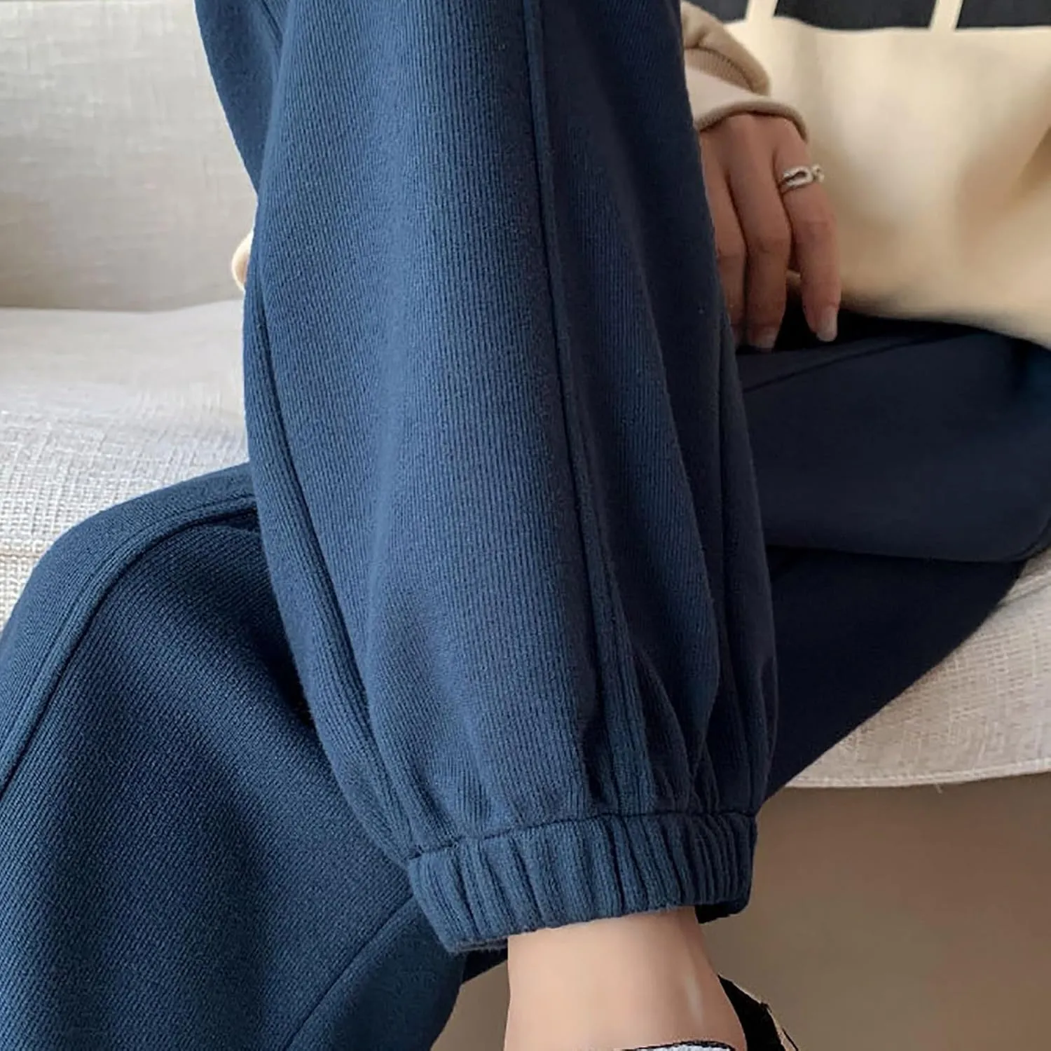 NATHGAM Women's Sweatpants Winter Warm Fleece Lined High Waist Wide Leg Pants Lightweight Comfy Fashion Y2K Street Trousers