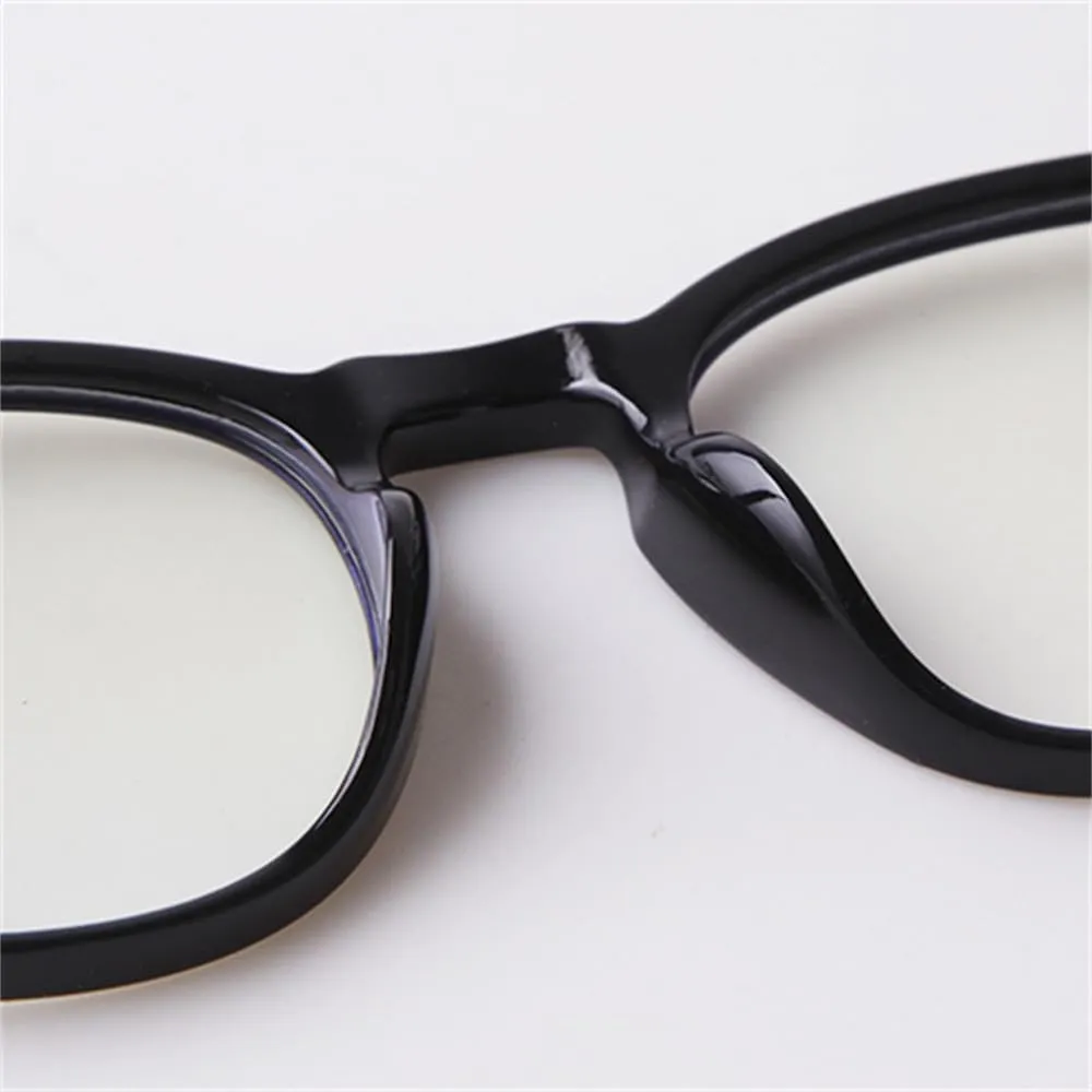 Super Light Blue Light Blocking Glasses Men Women Vintage Rivet Round Eyewear
