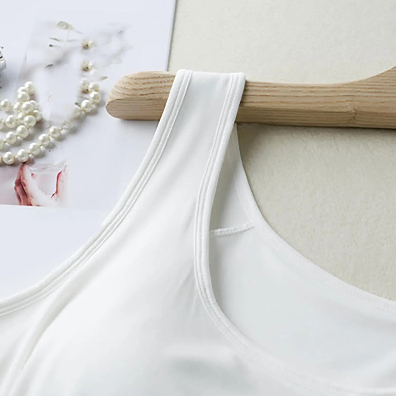 Tanktops with Built in Bras for Women Quick Dry Workout Sleeveless Yoga Camisole with Built in Bra Tank Tops Comfy