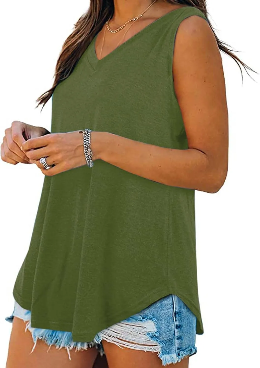 Women's Tank Tops Loose Fit Casual Sleeveless V Neck T Shirts Plus Size Comfy Blouses Trendy Summer Tops